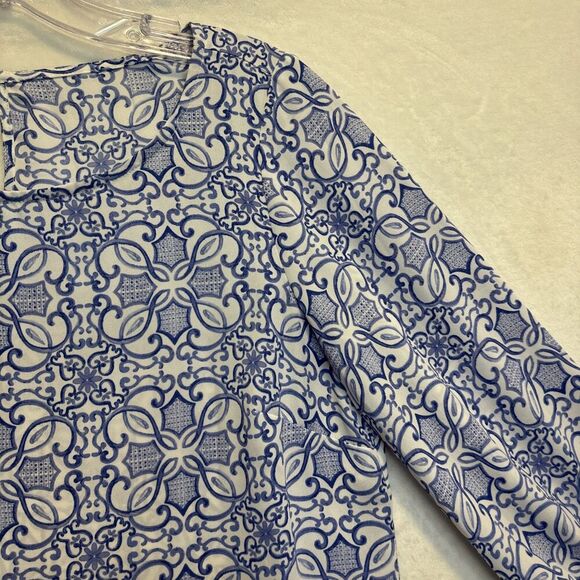 Talbots Women's Blue Geometric Print Blouse Top 3/4 Smocked Sleeve Size XS - Picture 4 of 16